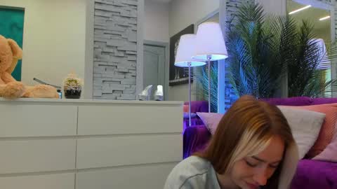 reina cummings online show from 05-17-26, 05:38