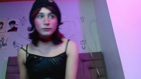 Snapshot of reiv_femboy chatting on 05-22-26, 03:46 reiv_femboy online show from 05-22-26, 03:46