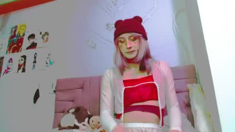 reiv_femboy online show from 07-19-26, 03:43