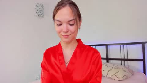 Elly online show from 06-22-26, 02:25