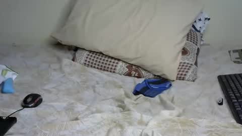 Snapshot of rellings_maya chatting on 11-14-25, 02:49 rellings-maya online show from 11-14-25, 02:49