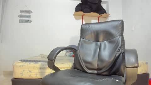 Rmy Steen online show from 02-03-25, 01:19