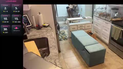 remyxavier online show from 11-30-25, 03:21