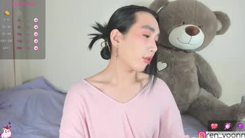 Ren online show from 10-18-25, 04:37