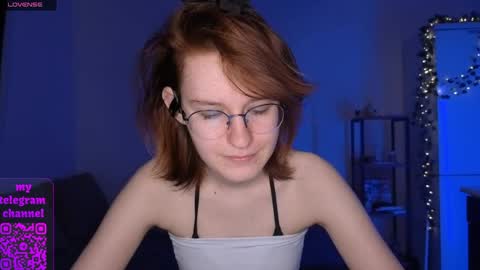 Claire online show from 04-17-26, 06:11