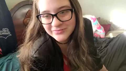 Snapshot of renaexx03 chatting on 01-08-25, 02:46 renaexx03 online show from 01-08-25, 02:46