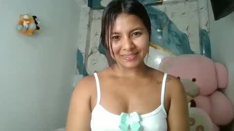 Snapshot of renata940434 chatting on 03-16-26, 05:24 renata online show from 03-16-26, 05:24