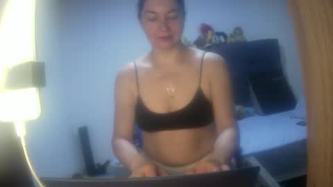 Snapshot of renata_hot1 chatting on 11-18-25, 10:25 renata_hot1 online show from 11-18-25, 10:25
