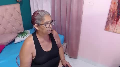 renata_milf_ online show from 10-23-25, 11:53