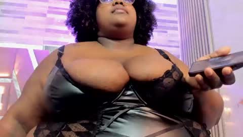 Snapshot of renatafoxter chatting on 06-12-26, 01:10 nataly online show from 06-12-26, 01:10