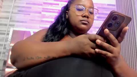 Snapshot of renatafoxter chatting on 06-16-26, 11:35 nataly online show from 06-16-26, 11:35
