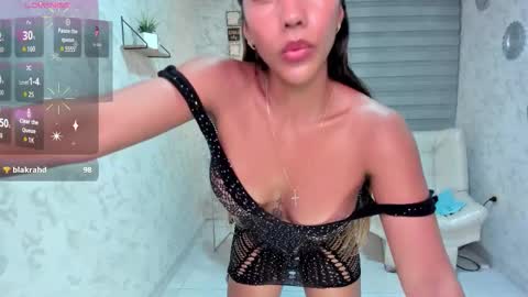 Renata Reyes online show from 11-13-25, 04:00