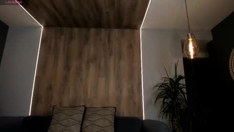 Renata Reyes online show from 03-28-26, 11:32