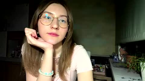 Mia online show from 04-23-26, 06:21