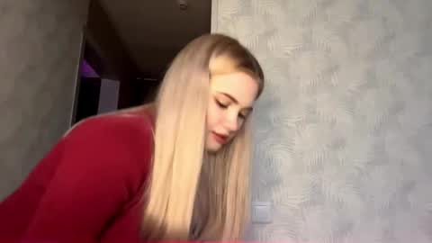 Kira online show from 10-19-25, 12:06