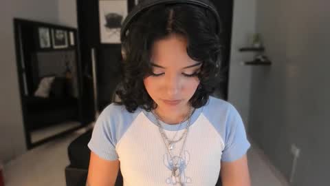 Renee Shelby online show from 01-06-26, 08:23