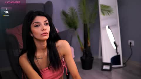 Rena online show from 11-04-25, 04:22