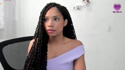 Snapshot of renell_aiston chatting on 01-17-25, 01:35 RENELL online show from 01-17-25, 01:35