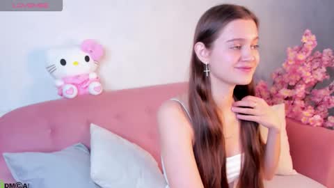 Renesmy online show from 11-08-25, 12:33