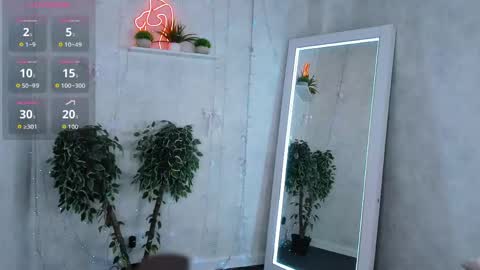 Snapshot of renesmy_black chatting on 05-29-26, 12:08 Renesmy online show from 05-29-26, 12:08