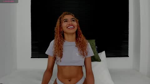 Snapshot of rennatta_sx chatting on 04-01-26, 02:34 Renata online show from 04-01-26, 02:34