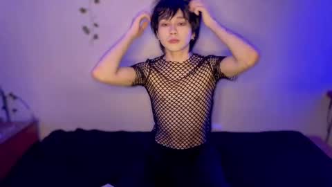 Snapshot of rennuts chatting on 12-08-24, 09:19 rennuts online show from 12-08-24, 09:19