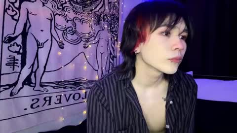 Snapshot of rennuts chatting on 02-18-25, 07:10 rennuts online show from 02-18-25, 07:10