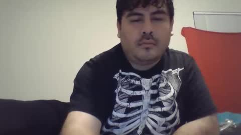 Snapshot of renz187 chatting on 12-05-25, 04:54 Renz online show from 12-05-25, 04:54