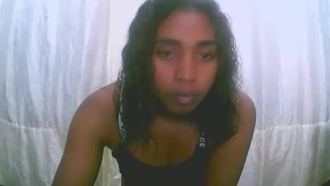 Snapshot of rephaleta chatting on 05-08-26, 10:31 Rephaleta online show from 05-08-26, 10:31