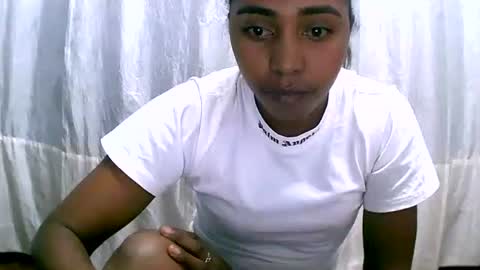 Snapshot of rephaleta chatting on 05-28-26, 10:56 Rephaleta online show from 05-28-26, 10:56