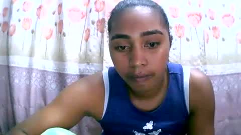 Snapshot of rephaleta chatting on 06-02-26, 10:39 Rephaleta online show from 06-02-26, 10:39