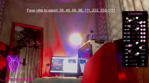 Snapshot of respectme0923 chatting on 02-16-25, 02:32 HAZEL online show from 02-16-25, 02:32