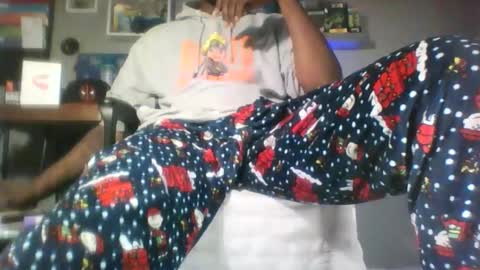 Snapshot of ressespieces25 chatting on 01-13-26, 06:40 Onny online show from 01-13-26, 06:40