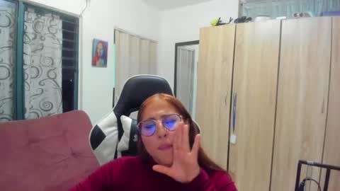 restrepovg23 online show from 06-05-26, 12:28
