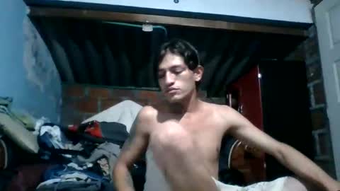 Snapshot of resurgirkratosking999 chatting on 05-17-26, 11:45 Luis online show from 05-17-26, 11:45