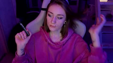 Snapshot of retromarie chatting on 02-15-26, 05:09 Rie online show from 02-15-26, 05:09