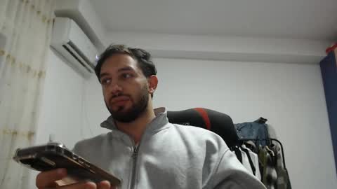 Chris online show from 01-04-25, 04:33