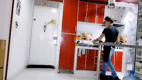 reymasterhot online show from 03-20-26, 06:35