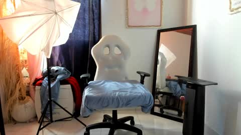 reymasterhot online show from 04-07-26, 03:12