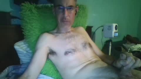 Snapshot of reyes_albert2006 chatting on 09-14-25, 12:26 reyes_albert2006 online show from 09-14-25, 12:26