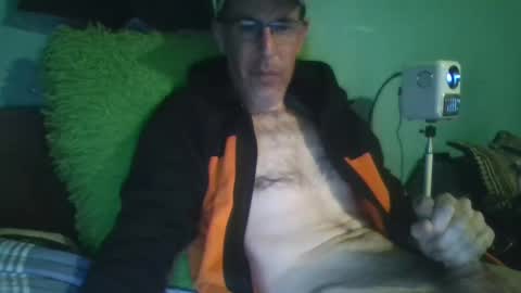 Snapshot of reyes_albert2006 chatting on 11-30-25, 12:53 reyes_albert2006 online show from 11-30-25, 12:53