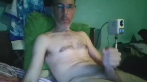 Snapshot of reyes_albert2006 chatting on 03-14-26, 11:10 reyes_albert2006 online show from 03-14-26, 11:10