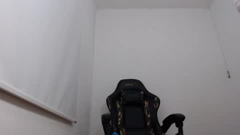 Snapshot of reyledoll chatting on 12-15-24, 09:20 Rely online show from 12-15-24, 09:20