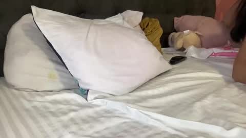 reyna77 online show from 12-11-24, 03:05