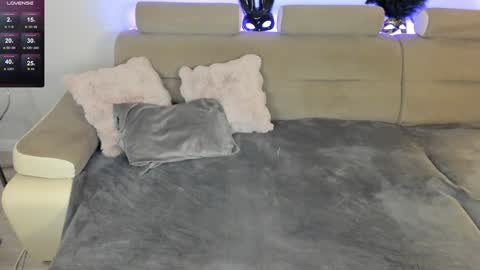 Serenna online show from 01-19-25, 10:49