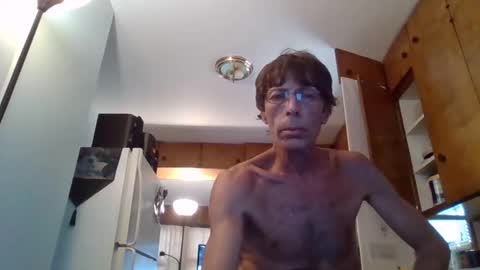 Snapshot of rgpoppenga chatting on 04-16-26, 09:50 Dee online show from 04-16-26, 09:50