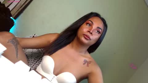 Snapshot of rhianasollway69 chatting on 11-13-25, 05:39 rhianasollway69 online show from 11-13-25, 05:39
