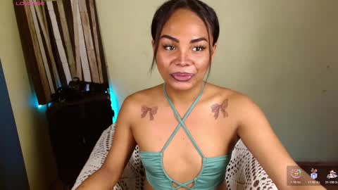 Snapshot of rhianasollway69 chatting on 11-23-25, 04:01 rhianasollway69 online show from 11-23-25, 04:01
