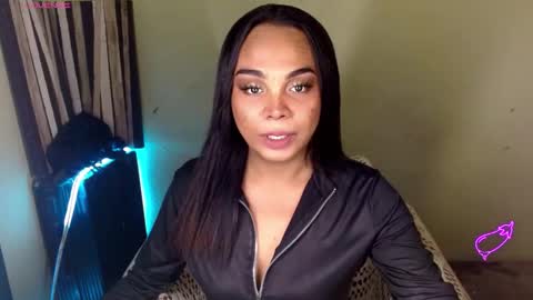 Snapshot of rhianasollway69 chatting on 12-22-25, 11:18 rhianasollway69 online show from 12-22-25, 11:18