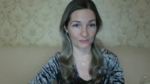 Snapshot of rialur09 chatting on 02-23-25, 04:35 Galina online show from 02-23-25, 04:35